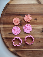 Load image into Gallery viewer, Mini Flower Debosser Stamps
